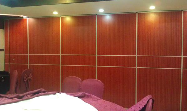 Funktionelles hölzernes Wand-Aluminiumfach 85 Millimeter Naturholz