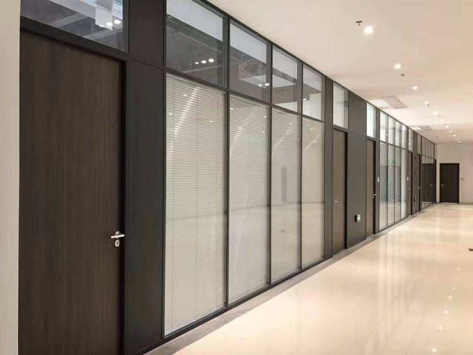 Der Glaswandtrennwand des doppelten Glasdes büros örtlich festgelegten Büros der Trennwand entfernbaren schalldichtes abmontierbares Bürofach