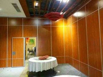 Zusammenklappbare funktionelle akustische Trennwand für Auditoriums-Schalldämmung