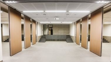 Bewegliche Wand-hölzerne faltende Trennwand-funktionelle Tür-akustische Trennwand für Büro