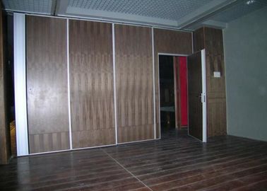 ODM, welches das Trennwand-Konferenzzimmer-faltbarer Wand-Teiler-faltbare Fach besonders angefertigt für Esszimmer schiebt