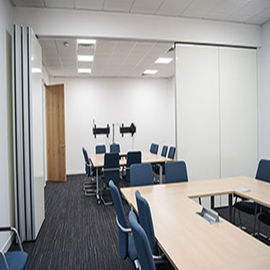 Hängende 65mm Melamin-Oberflächen-Büro-Spitzentrennwand/akustische bewegliche Wände