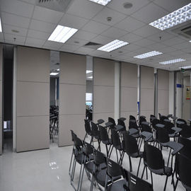 Hängende 65mm Melamin-Oberflächen-Büro-Spitzentrennwand/akustische bewegliche Wände