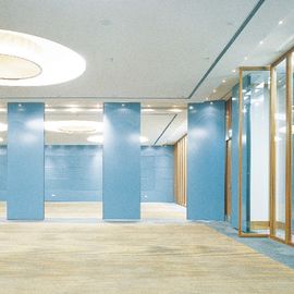 2019 hölzerne gleitende faltende 100 Millimeter-Trennwand des modernen Restaurant-Konferenzsaales