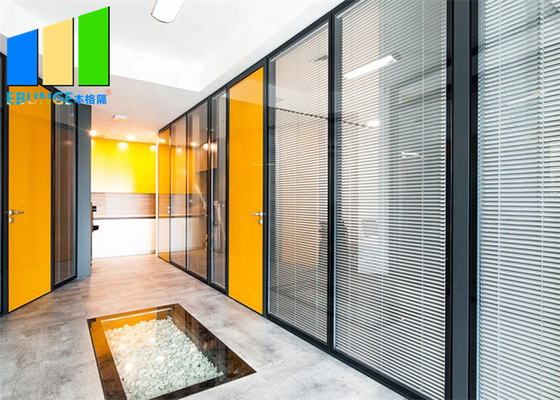 Aluminiumrahmen bereifter örtlich festgelegter Glaswand-Boden zum Decken-Fach für modernes Büro