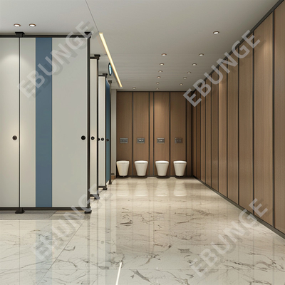 Moderne, maßgeschneiderte Toilettentrennwände aus Edelstahl 304 mit absoluter Privatsphäre