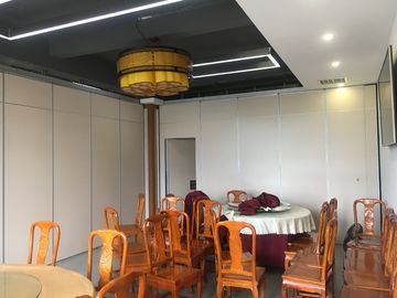 Melamin-funktionelle akustische Raum-Oberflächenteiler für Restaurant/das Schieben der Trennwand