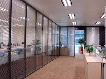 Schalldichte feuerfeste gleitende Büro-Fach-Glaswände mit Aluminiumrahmen