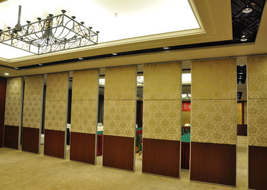 Das Anbinden des keramischer Ring-hölzernen Raumes verteilt Falttür für Ausstellungs-Hallen