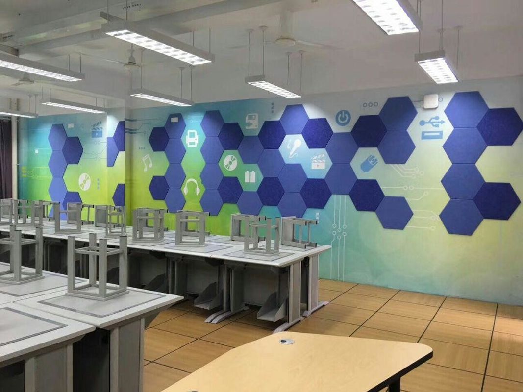 Umweltfreundliche Akustikplatten aus Polyesterfasern